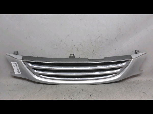 Calandre Toyota AVENSIS Break (_T22_) 2.0 td (ct220_) (1997-2003)