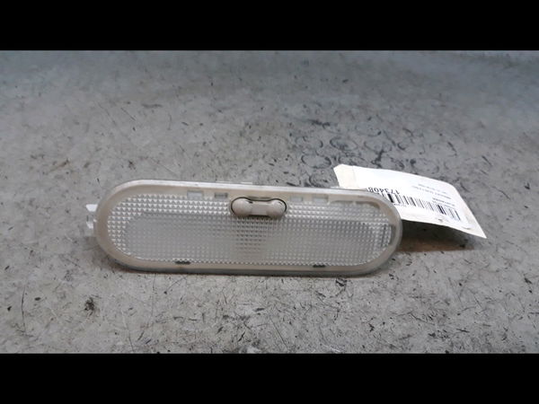 Plafonnier Renault CLIO III Grandtour (KR0-1_) 1.5 dci (kr0g) (2007-2012)