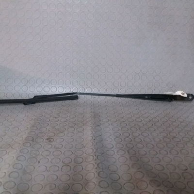 Bras essuie-glace avant droit Renault TWINGO II (CN0_) 1.5 dci 75 (2010) 3 portes