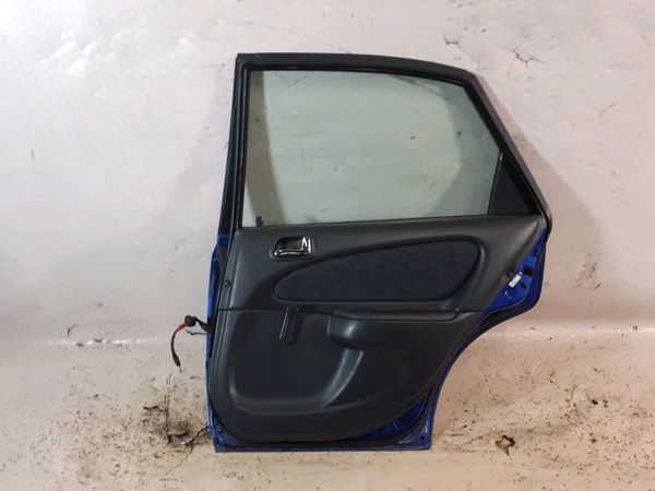 Porte arrière droite Toyota COROLLA Liftback (_E11_) 2.0 d-4d (cde110_) (2000-2002)