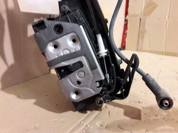 Systeme condamnation avd Ford FIESTA VI (CB1, CCN) 1.4 tdci (2010-2012) 3 portes