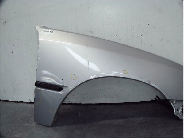 Aile avant droite PEUGEOT 205