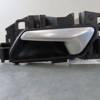 Poignee int porte arg Peugeot 308 II (LB_, LP_, LW_, LH_, L3_) 1.2 thp 110 (2013-2021)