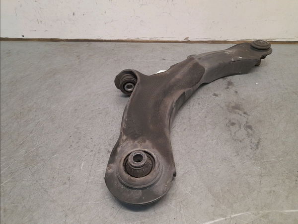 Triangle inf avg Renault CAPTUR I (J5_, H5_) 1.5 dci 90 (2013) 5 portes