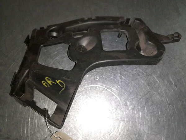 Support d pare-choc ar Renault CAPTUR I (J5_, H5_) 1.5 dci 90 (2013) 5 portes