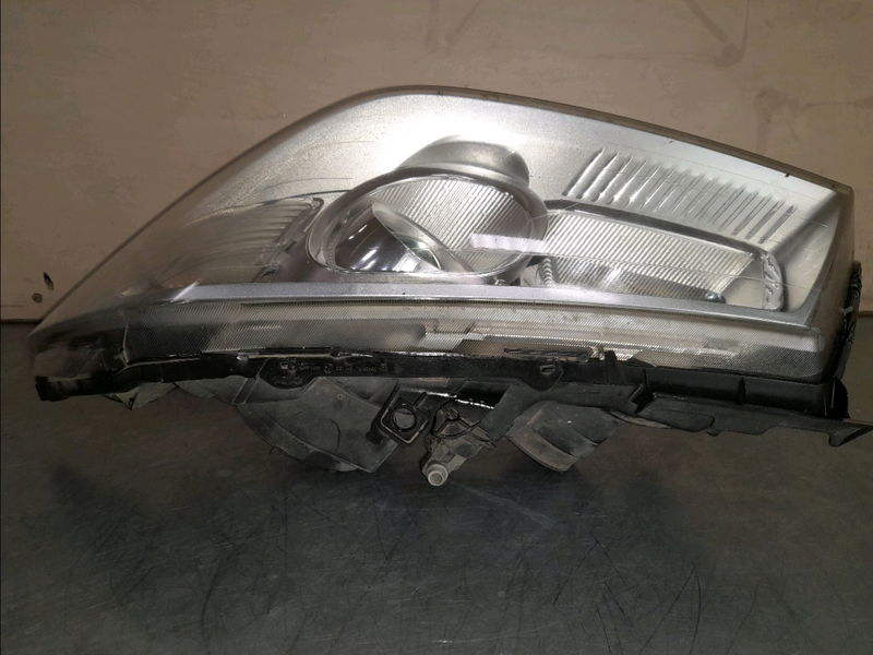 Phare gauche RENAULT MEGANE II