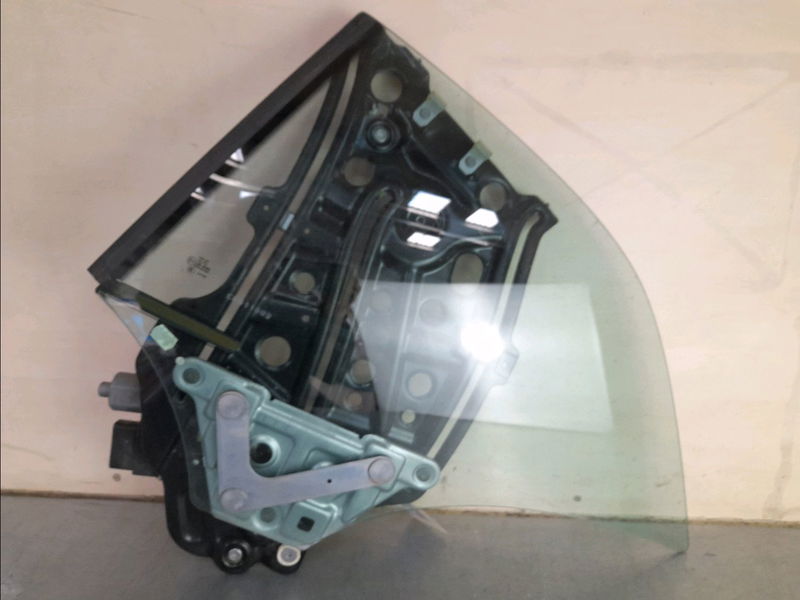 Mécanismemoteur lève glace aile ard Volkswagen GOLF VI Décapotable (517) 1.6 tdi (2011-2016)