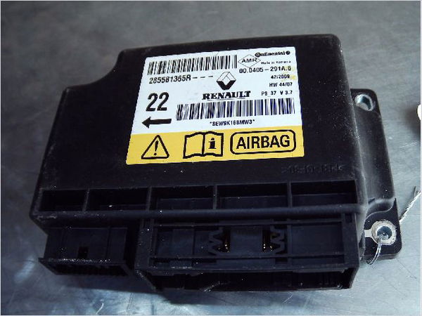 Boitier pyrotechnique Renault MEGANE III 3-5 portes (BZ0-1_, B3_) 1.5 dci (2009) 5 portes