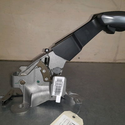 Levier frein a main Peugeot 2008 I (CU_) 1.6 hdi (2013)