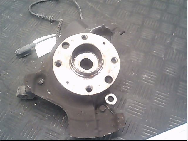 Fusee avd Opel CORSA D (S07) 1.0 (l08, l68) (2009-2014) 3 portes