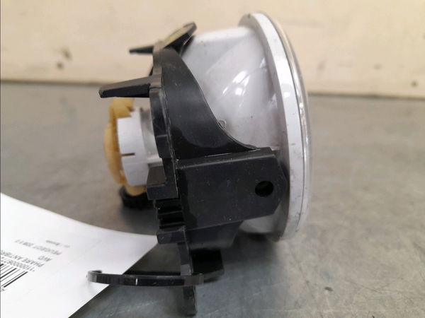 Phare antibrouillard avant droit PEUGEOT 208 II