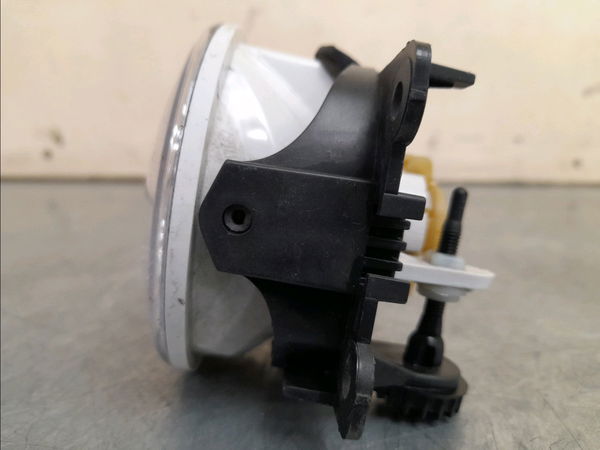 Phare antibrouillard avant droit PEUGEOT 208 II