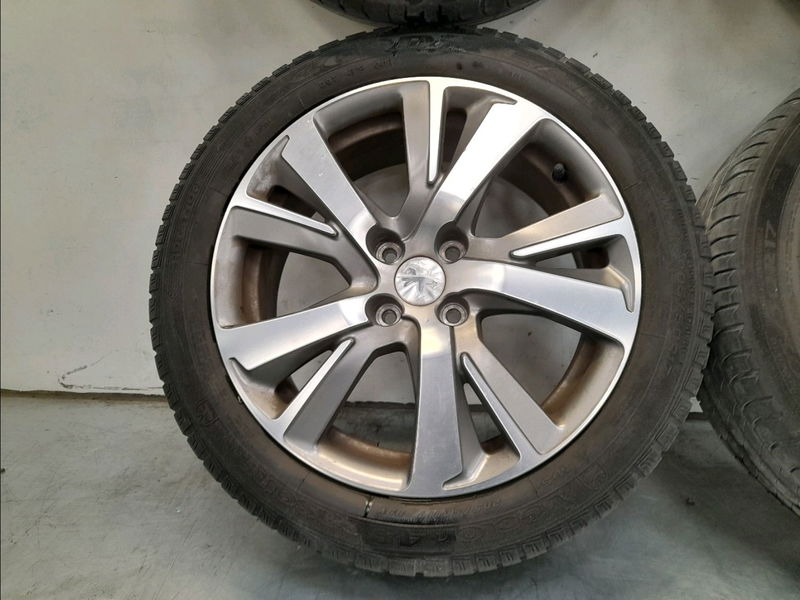 Roue complete Peugeot 2008 I (CU_) 1.6 hdi (2013)