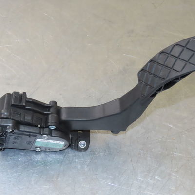 Pedale accelerateur Audi A1 (8X1, 8XK) 1.2 tfsi (2010-2015)