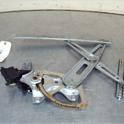 Mecanismemoteur leve-glace avg Toyota YARIS (_P9_) 1.4 d-4d (nlp90_) (2005-2012)