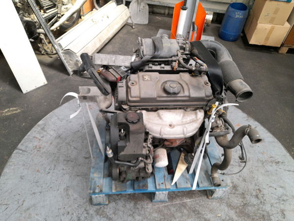 Moteur essence Peugeot 206 3-5 portes (2A-C) 1.4 i (1998-2012) 3 portes