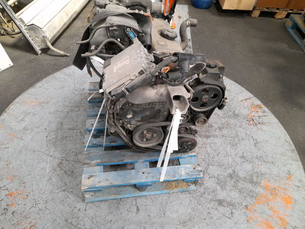 Moteur essence Peugeot 206 3-5 portes (2A-C) 1.4 i (1998-2012) 3 portes