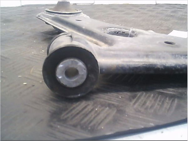 Triangle inf avg Opel CORSA D (S07) 1.0 (l08, l68) (2009-2014) 3 portes