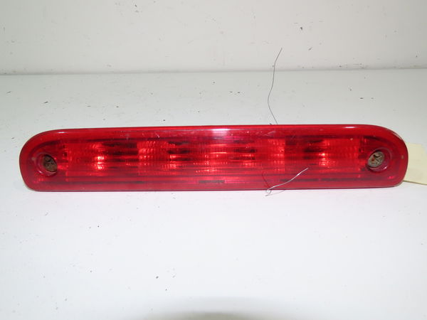Feux stop supplementaire Peugeot BOXER Camionnette 2.2 bluehdi 165 (2019)
