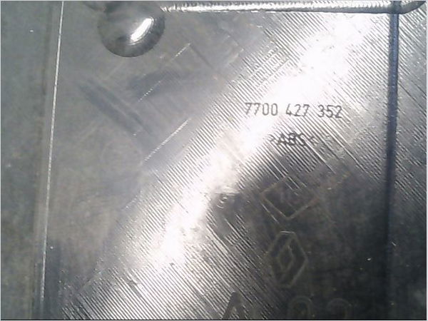 Feux stop supplementaire RENAULT CLIO II Phase 2 06-2001--07-2006