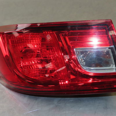 Feu arrière gauche Renault CLIO IV (BH_) 1.5 dci 90 (2012) 5 portes