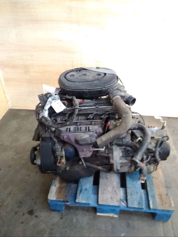 Moteur essence Renault CLIO I (B-C57_, 5-357_) 1.2 (b-c-s57a, b-c57s, 5-357f, 5-357j, 5-357l, 5-357r) (1990-1998) 5 portes