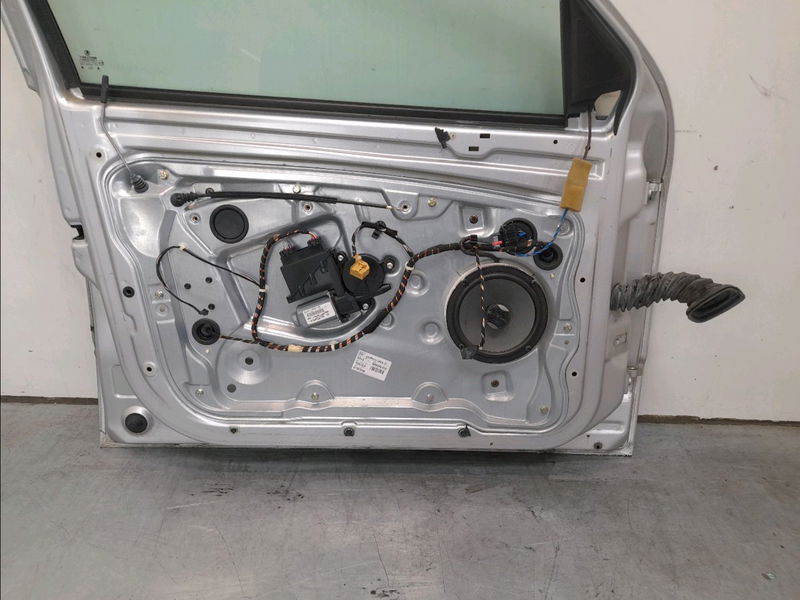 Porte avant gauche Skoda FABIA I Combi (6Y5) 1.9 tdi (2000-2007)