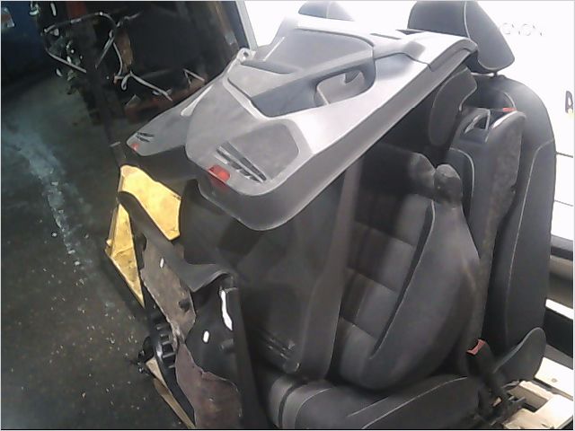 Interieur complet Volkswagen GOLF VI (5K1) 1.6 tdi (2009-2012) 5 portes