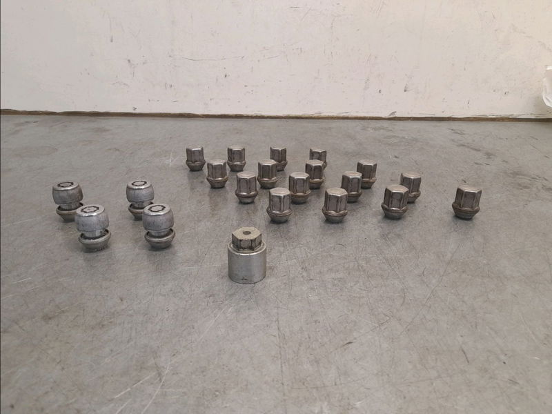 Goujon de roue  Land rover RANGE ROVER EVOQUE (L538) 2.2 d 4x4 (2011-2019)