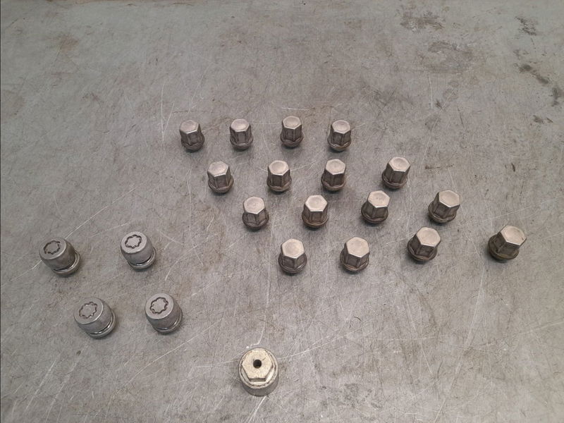 Goujon de roue  Land rover RANGE ROVER EVOQUE (L538) 2.2 d 4x4 (2011-2019)