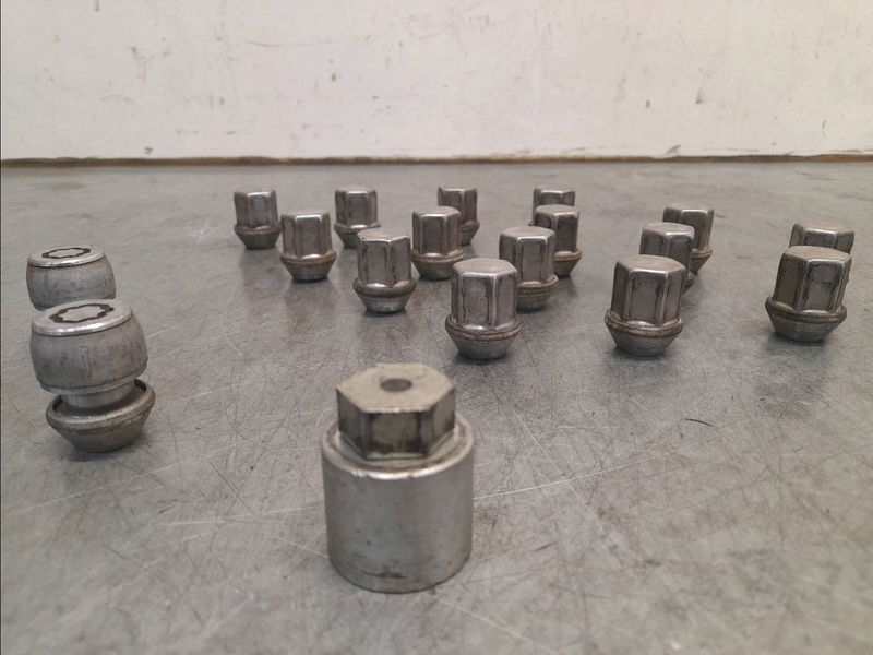 Goujon de roue  Land rover RANGE ROVER EVOQUE (L538) 2.2 d 4x4 (2011-2019)