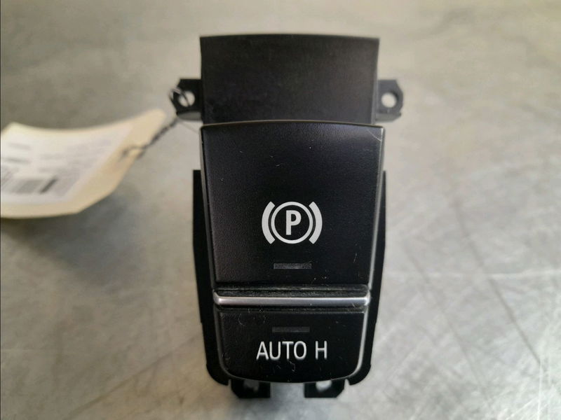 Bouton frein a main electrique Bmw 5 Gran Turismo (F07) 530 d (2010-2017)