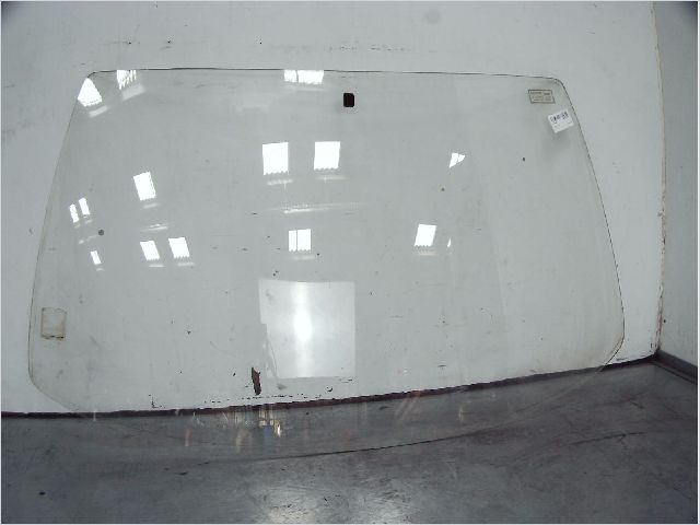 Pare-brise PEUGEOT 205