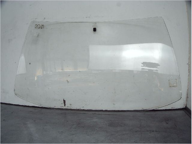 Pare-brise PEUGEOT 205