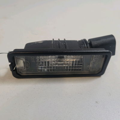 Eclaireur plaque de police d Volkswagen POLO V (6R1, 6C1) 1.4 tdi (2014)