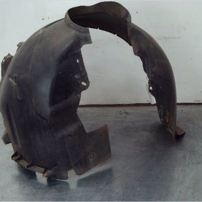 Pare-boue avant droit FORD FOCUS II Phase 2 01-2008--12-2010 1.6i 115ch
