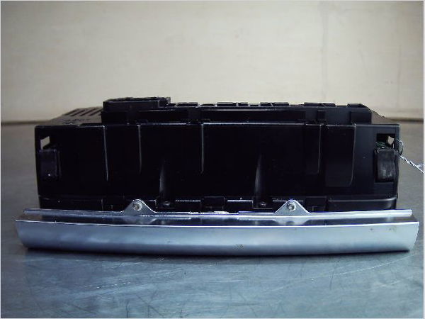 Commande de chauffage Audi A4 B7 (8EC) 1.9 tdi (2004-2008) 4 portes