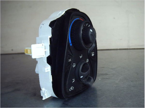 Commande de chauffage Peugeot 108 1.0 vti (2014)