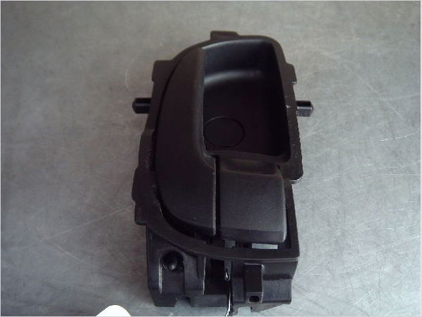 Poignee int porte avd Peugeot 108 1.0 vti (2014)