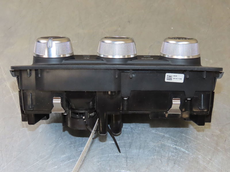 Commande de chauffage Audi A1 (8X1, 8XK) 1.2 tfsi (2010-2015)