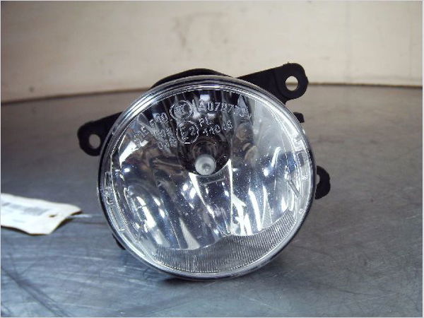 Phare longue portee avant droit Renault CLIO IV (BH_) 1.5 dci 90 (2012) 5 portes