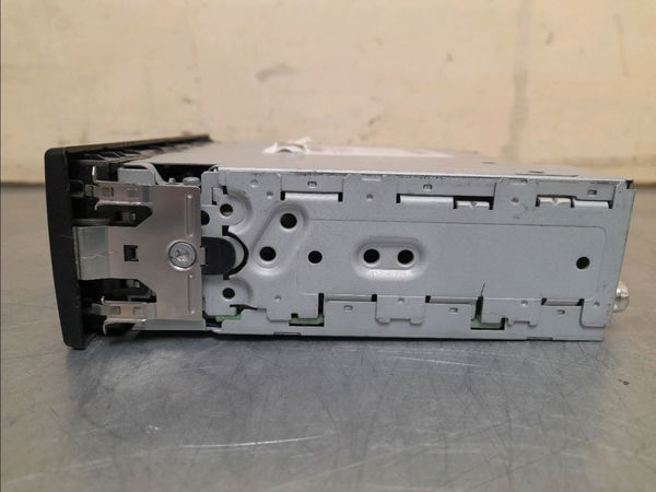Autoradio Renault KANGOO Express (FW0-1_) 1.5 dci 70 (fw0a, kw0v) (2008) 4 portes