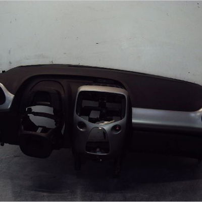 Planche de bord Citroën C1 II (PA_, PS_) 1.0 vti 68 (2014)