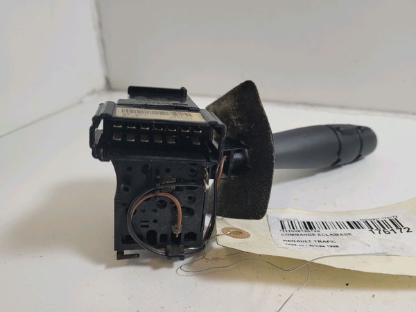 Commande eclairage Renault TRAFIC Camionnette (TXX) 2.5 d (1989-2001)