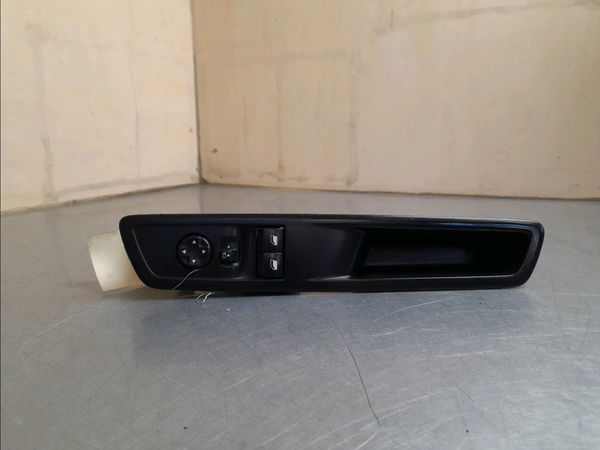 Commande lève-glace porte avant gauche Citroën JUMPY Camionnette (V_) 1.6 bluehdi 115 (2016)