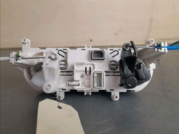 Commande de chauffage Renault CAPTUR I (J5_, H5_) 1.5 dci 90 (2013) 5 portes
