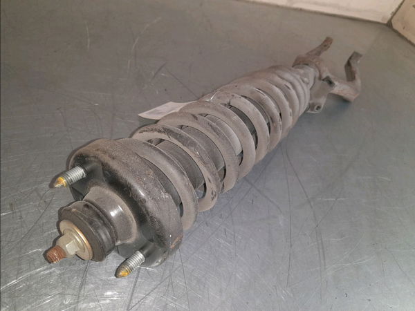 Amortisseur avant gauche Honda CIVIC VI Fastback (MA, MB) 1.4 i (ma8, mb2) (1995-2001)