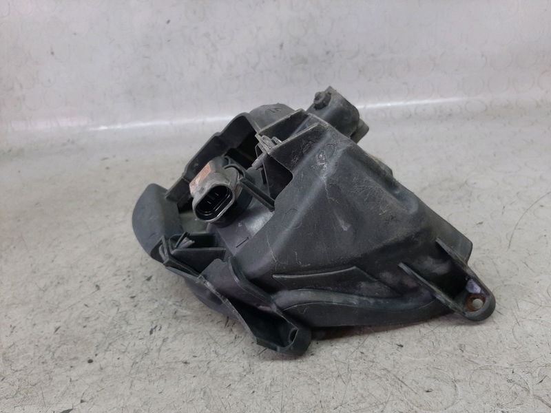 Phare antibrouillard avant gauche Kia SPORTAGE II (JE_, KM) 2.0 crdi 4wd (2004)