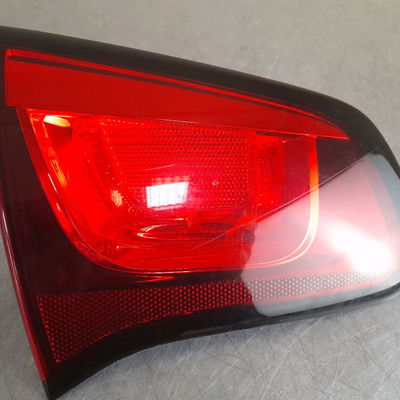 Feu arrière interieur gauche Citroën C3 II (SC_) 1.1 i (2009-2013)