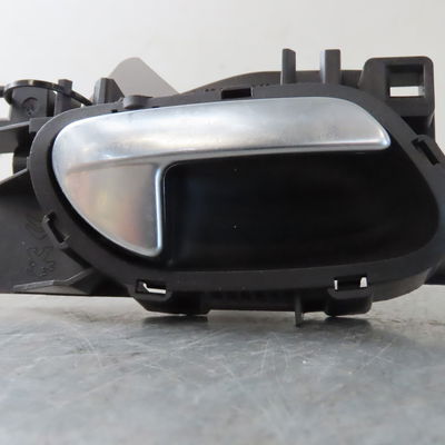 Poignee int porte ard Citroën C4 PICASSO II 1.2 thp 130 (2014)